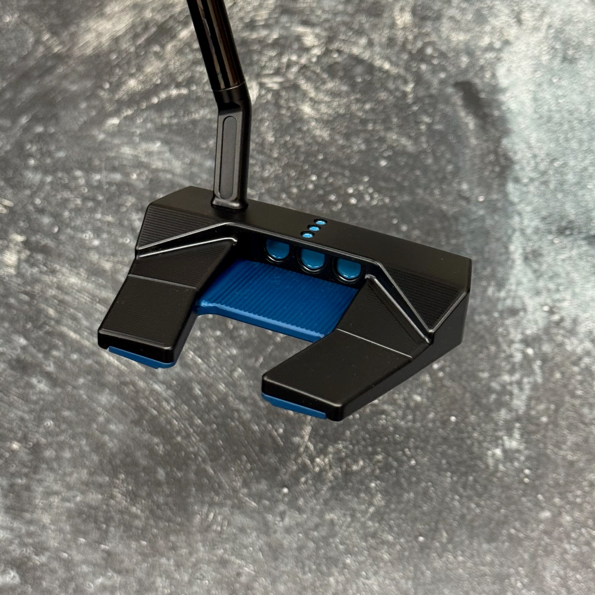 Scotty Cameron Phantom 5.5 Black PVD – Embrace Putters