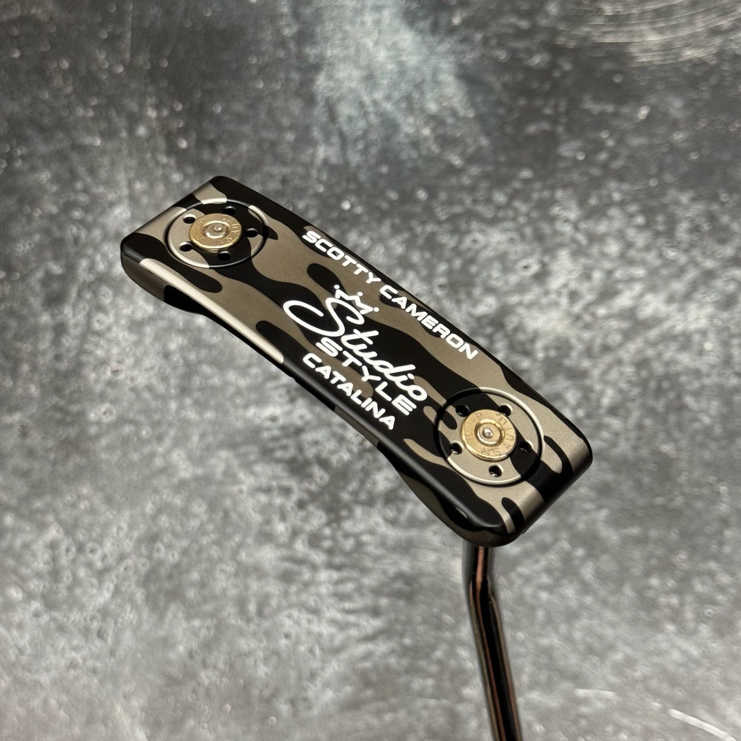 Scotty Cameron Studio Style Catalina (Black Camo Bulletback)