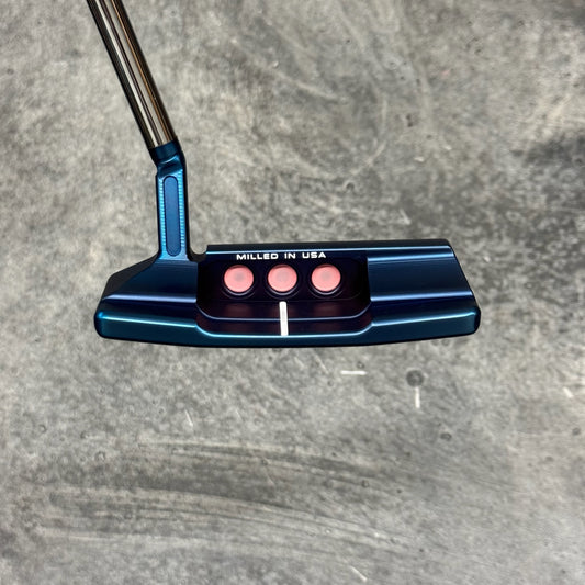 Scotty Cameron Super Select Newport 2.5+ (Blue PVD)