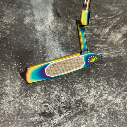 Scotty Cameron Studio Style Newport 2+ (Crazy Rainbow PVD)