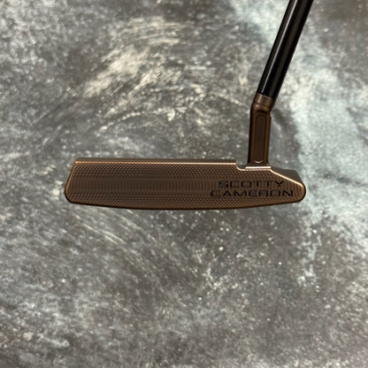 Scotty Cameron Super Select Newport 2.5+ (Antique Bronze PVD)