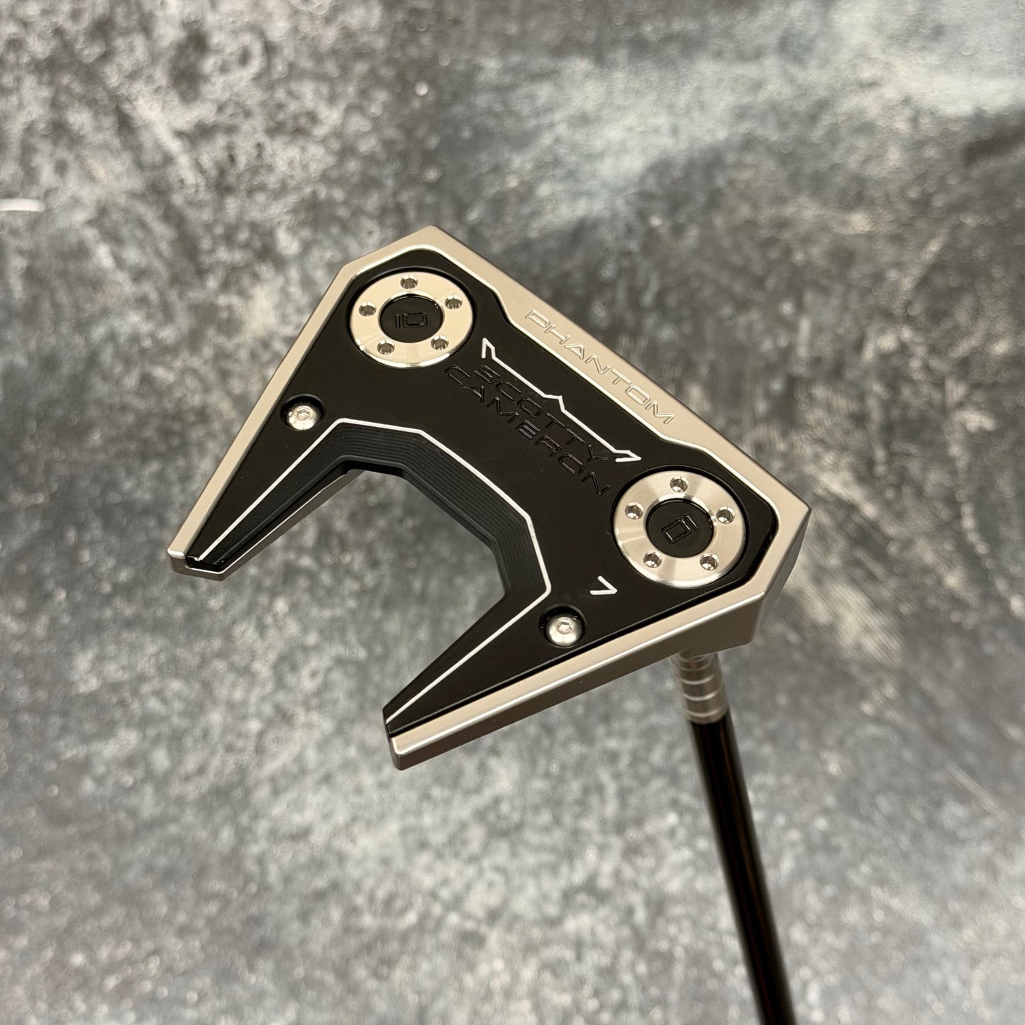 Scotty Cameron Phantom 7 Ringer Neck with Tight Milled Stainless Tour Dot Face Insert (Tour Satin)