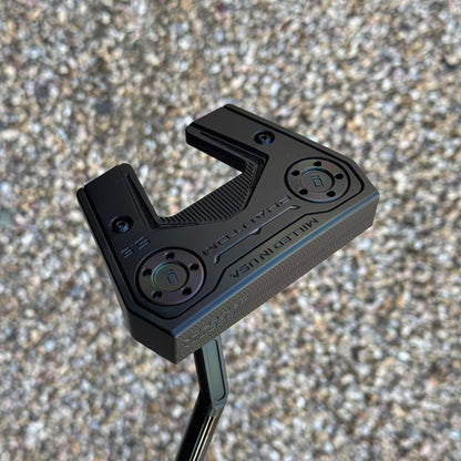 Scotty Cameron Phantom 5.5 (Black Rainbow) Black Paint fill