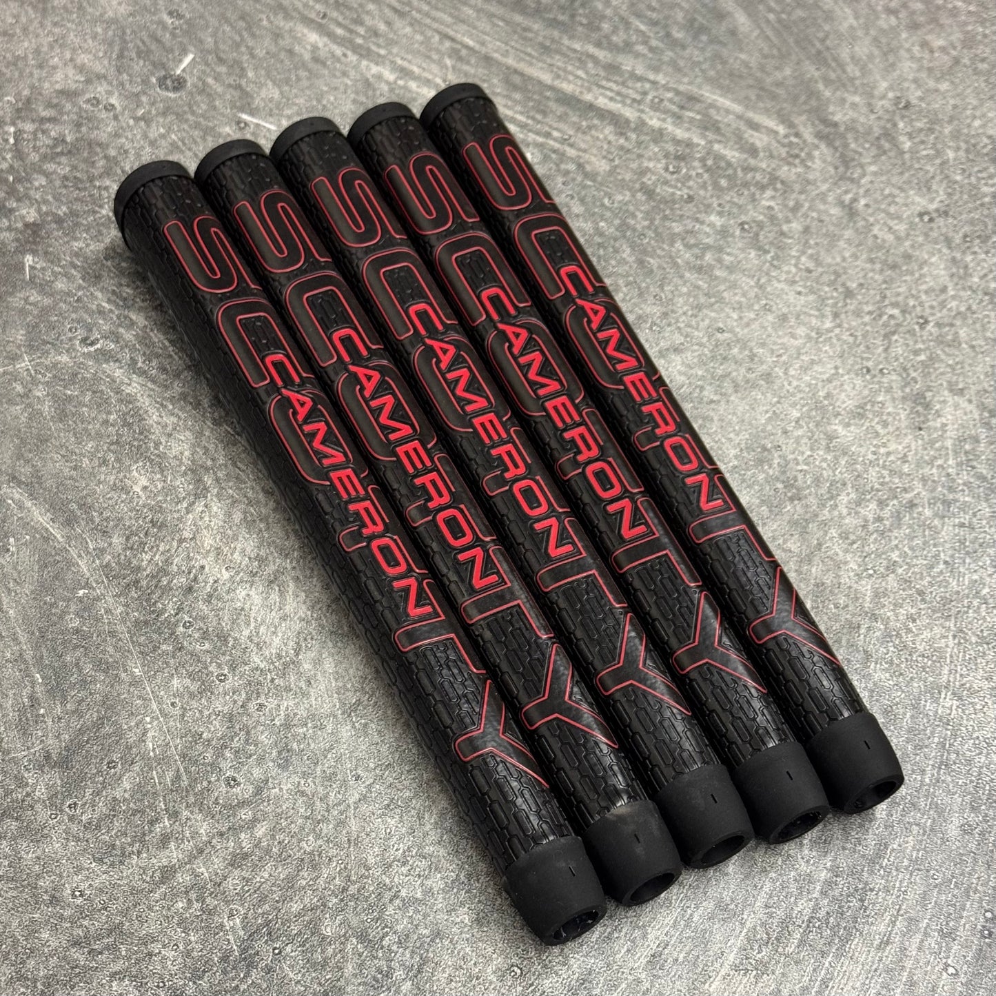 Scotty Cameron Matador Mid-Sized Grip (Black/Red)