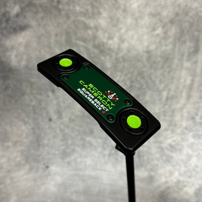 Scotty Cameron Super Select Squareback 2 (Grinch Theme)