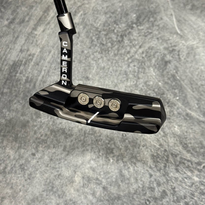 Scotty Cameron Select Newport 2 (Black Camo Bulletback)