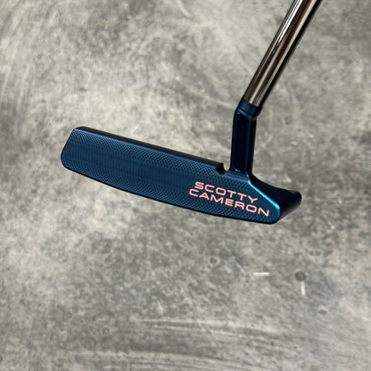 Scotty Cameron Super Select Newport 2.5+ (Blue PVD)
