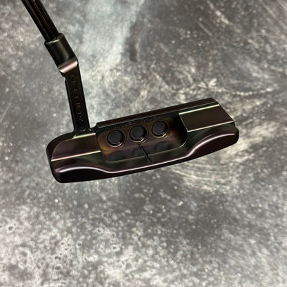Scotty Cameron Super Select Newport+ (Black Rainbow)