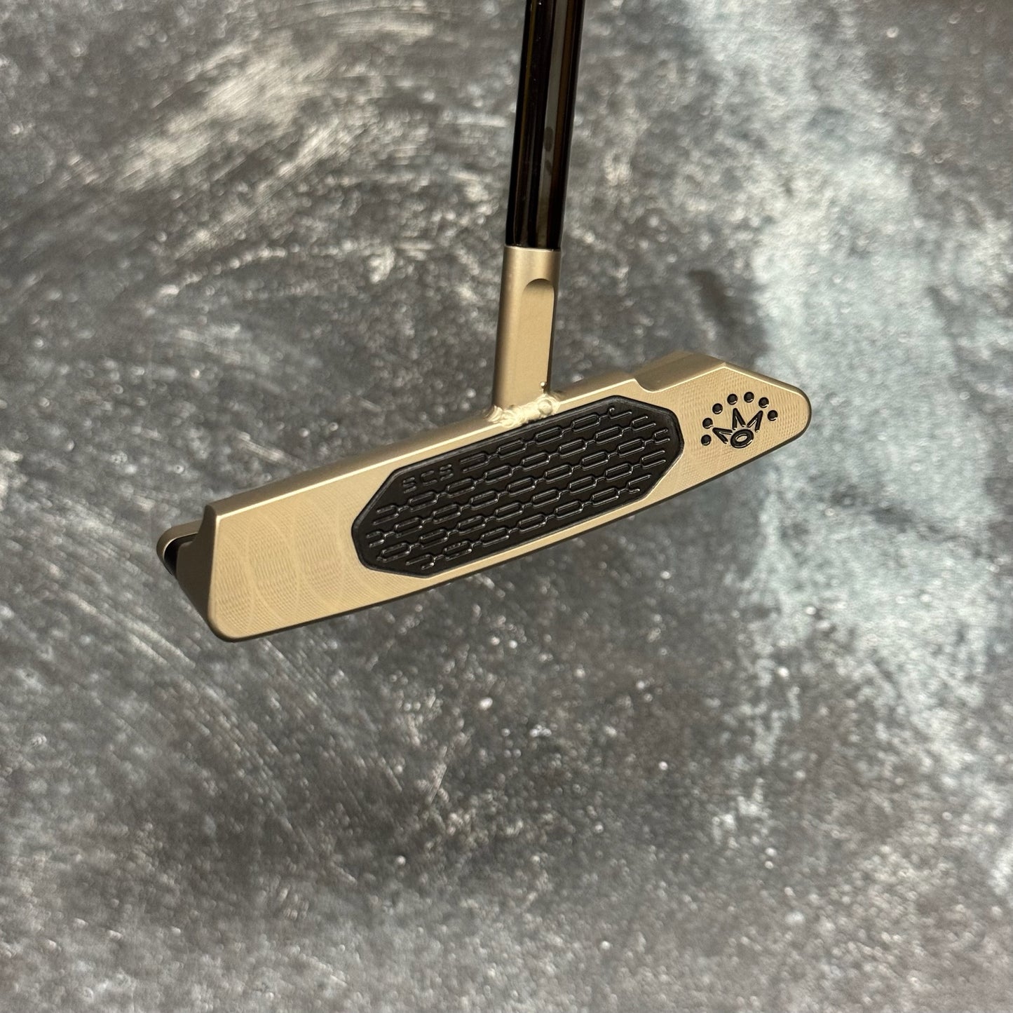 Scotty Cameron Studio Style Squareback 2 Center Shafted (Chromatic Bronze Torched)
