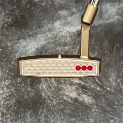 Scotty Cameron Phantom 5.2 (Chromatic Bronze/Pink Anodized)