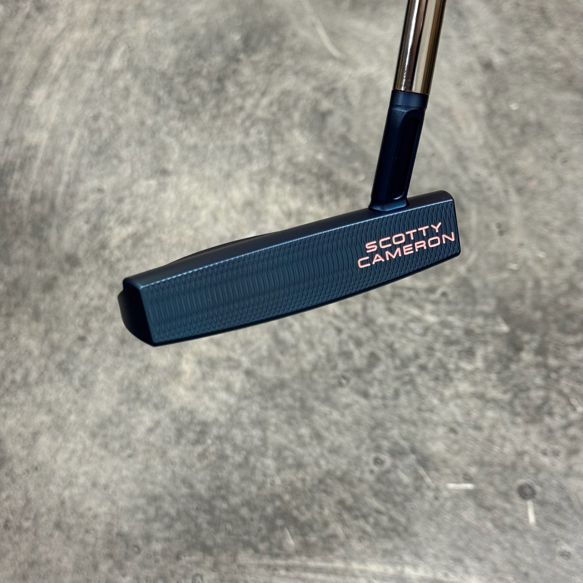 Scotty Cameron Super Select GoLo 6.5 (Blue PVD) – Embrace Putters