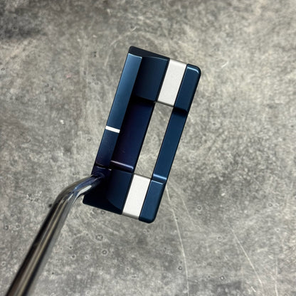 Scotty Cameron Studio Style Squareback (Blue PVD)