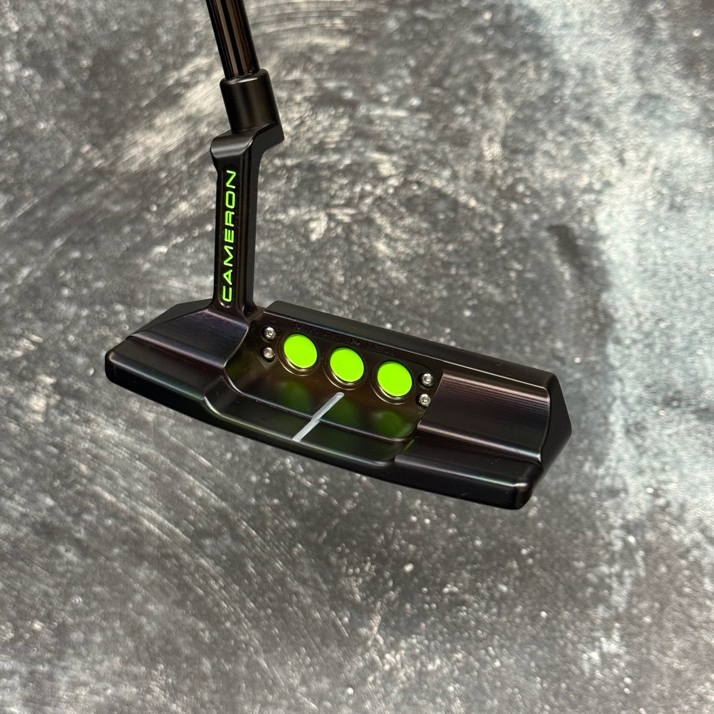 Scotty Cameron Studio Style Newport 2+ (Black Rainbow PVD)
