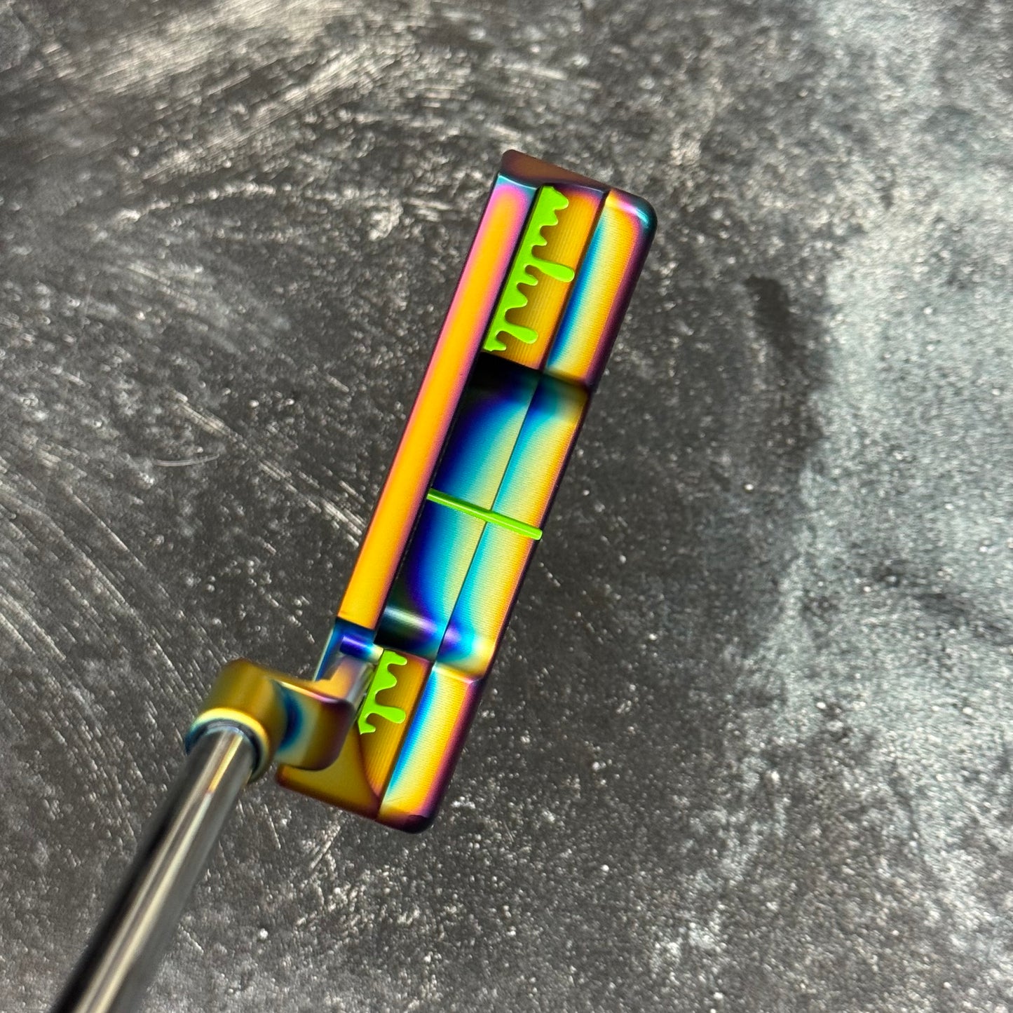 Scotty Cameron Super Select Newport 2 Drip (Crazy Rainbow PVD)