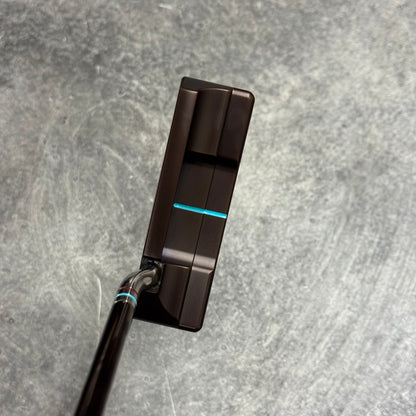 Scotty Cameron Studio Style Newport 2+ Polished Pipe Neck (Antique Bronze PVD)