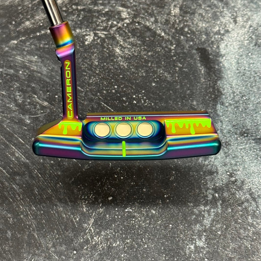 Scotty Cameron Super Select Newport 2 Drip (Crazy Rainbow PVD)