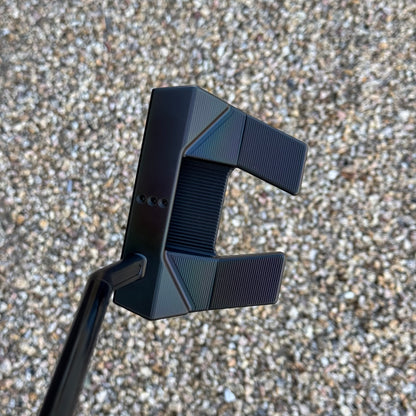 Scotty Cameron Phantom 5.5 (Black Rainbow) Black Paint fill