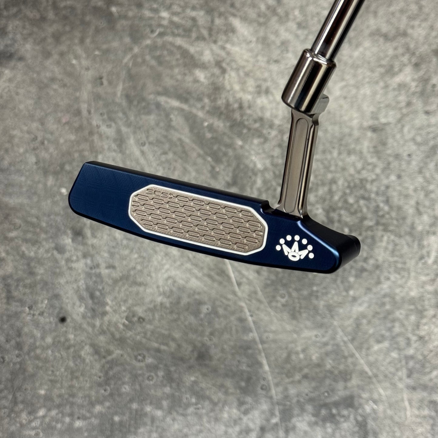 Studio Style Polished Blue Bulletback (Popular Design)
