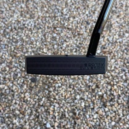 Scotty Cameron Phantom 5.5 (Black Rainbow) Black Paint fill