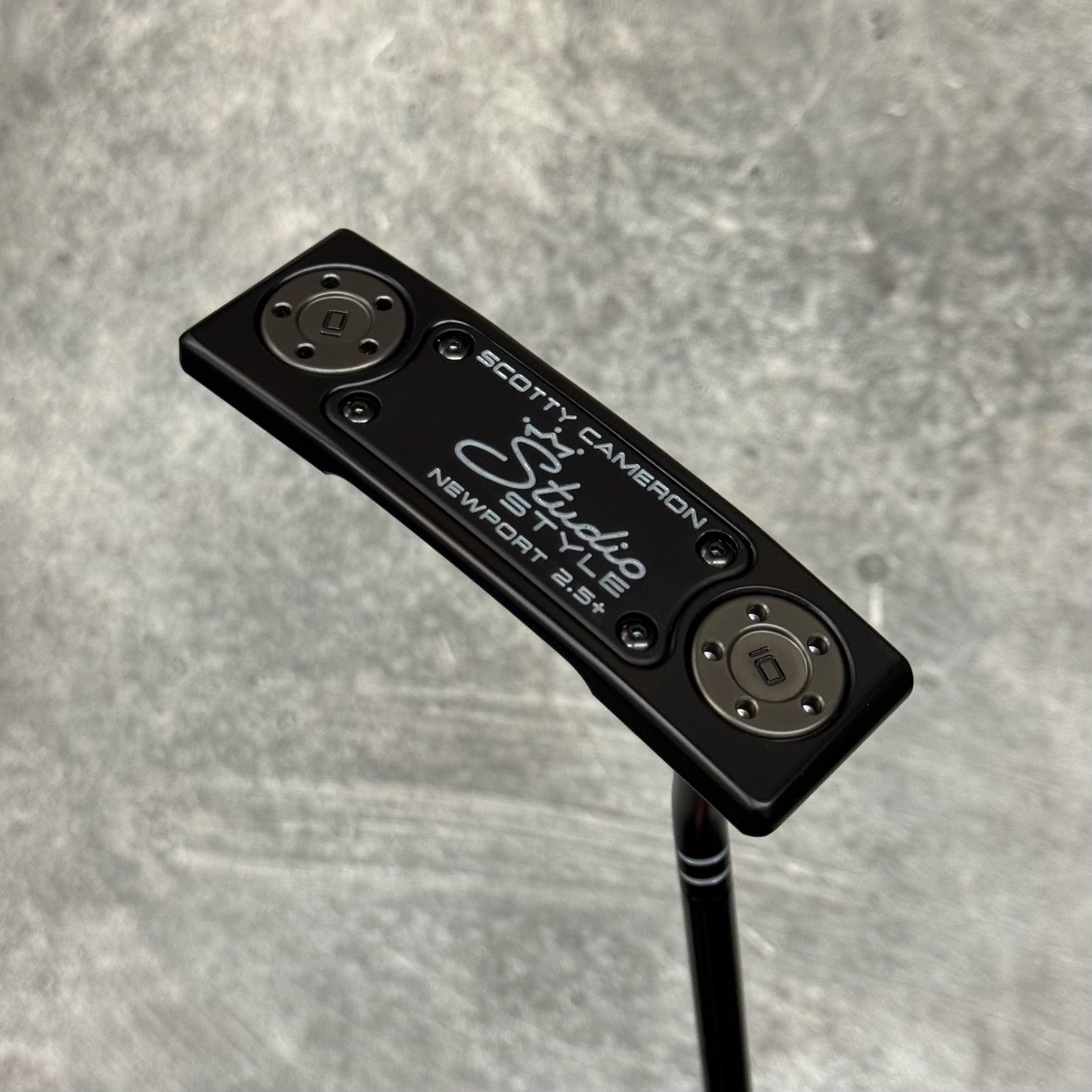 Scotty Cameron Studio Style Newport 2.5+ (Black PVD) Pipe Neck