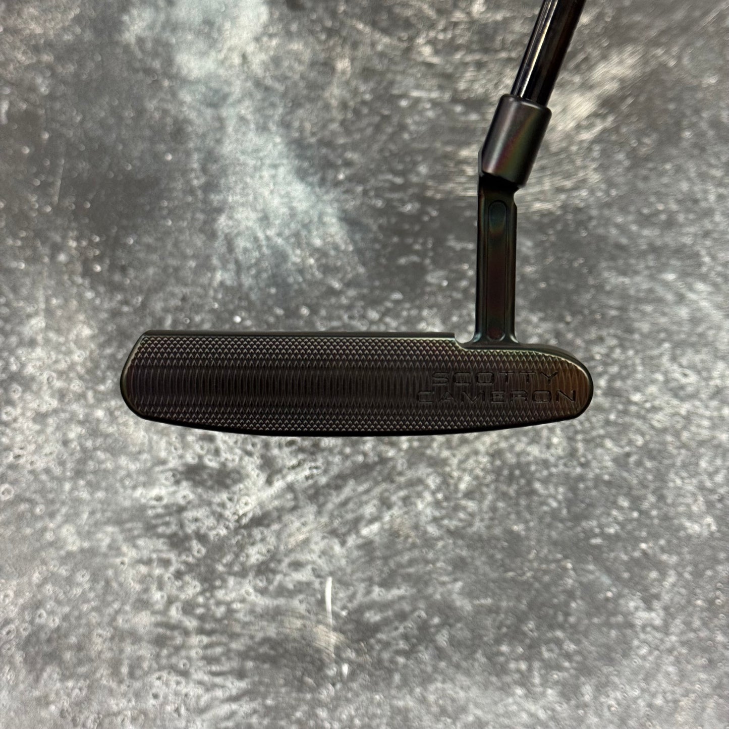 Scotty Cameron Super Select Newport+ (Black Rainbow)