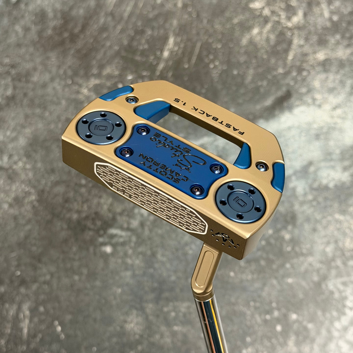 Left Handed Scotty Cameron Studio Style Fastback 1.5 (Chromatic Bronze/Blue Anodized)