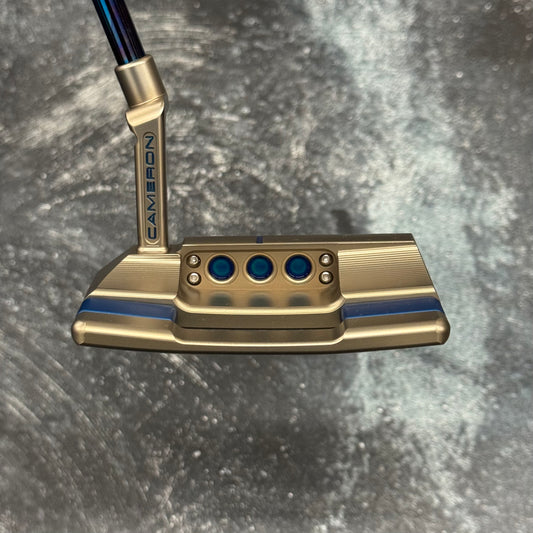 Scotty Cameron Studio Style Squareback 2 (Chromatic Bronze finish)