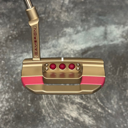 Scotty Cameron Studio Style Fastback 2 (Chromatic Bronze/Pink Anodized)