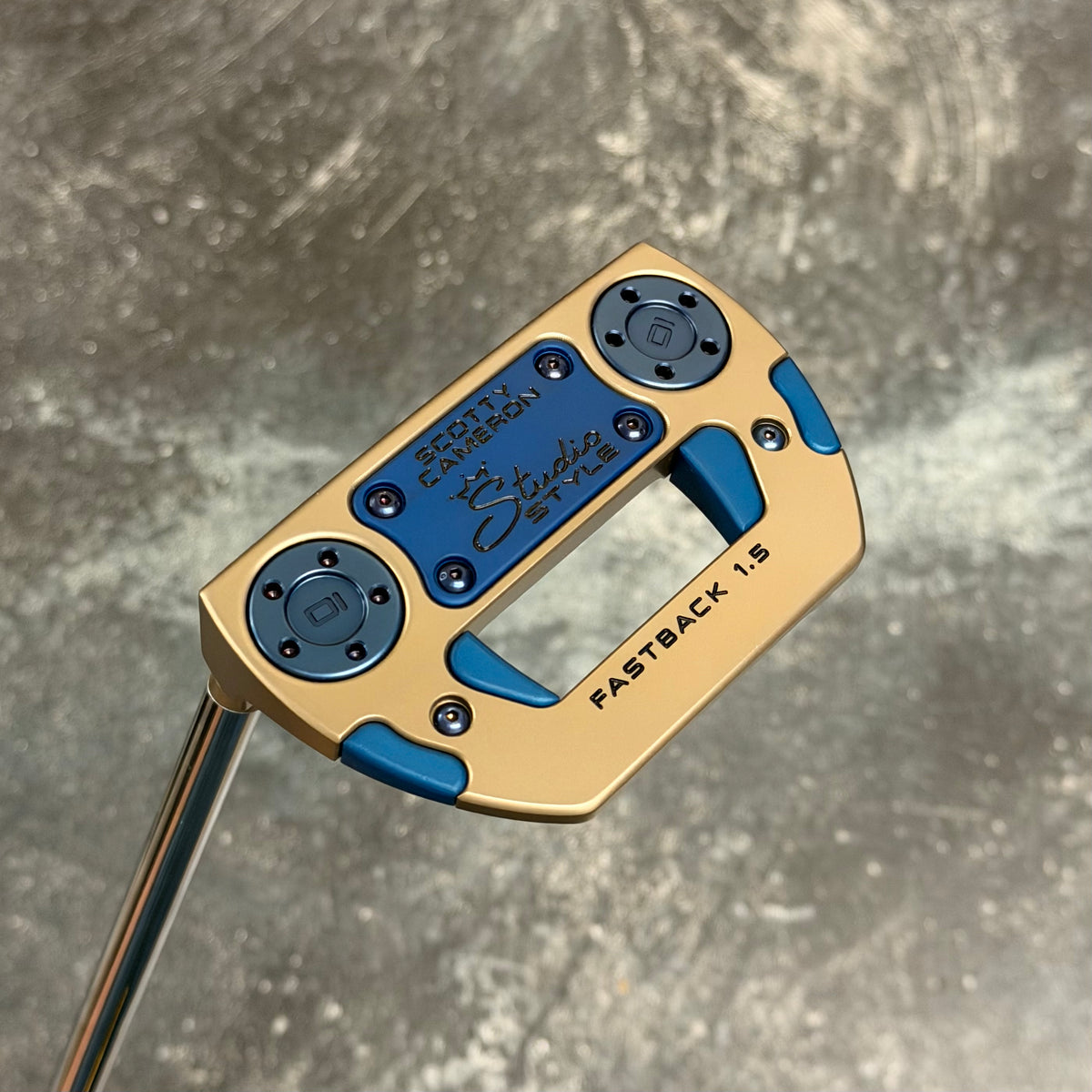 Left Handed Scotty Cameron Studio Style Fastback 1.5 (Chromatic Bronze/Blue Anodized)