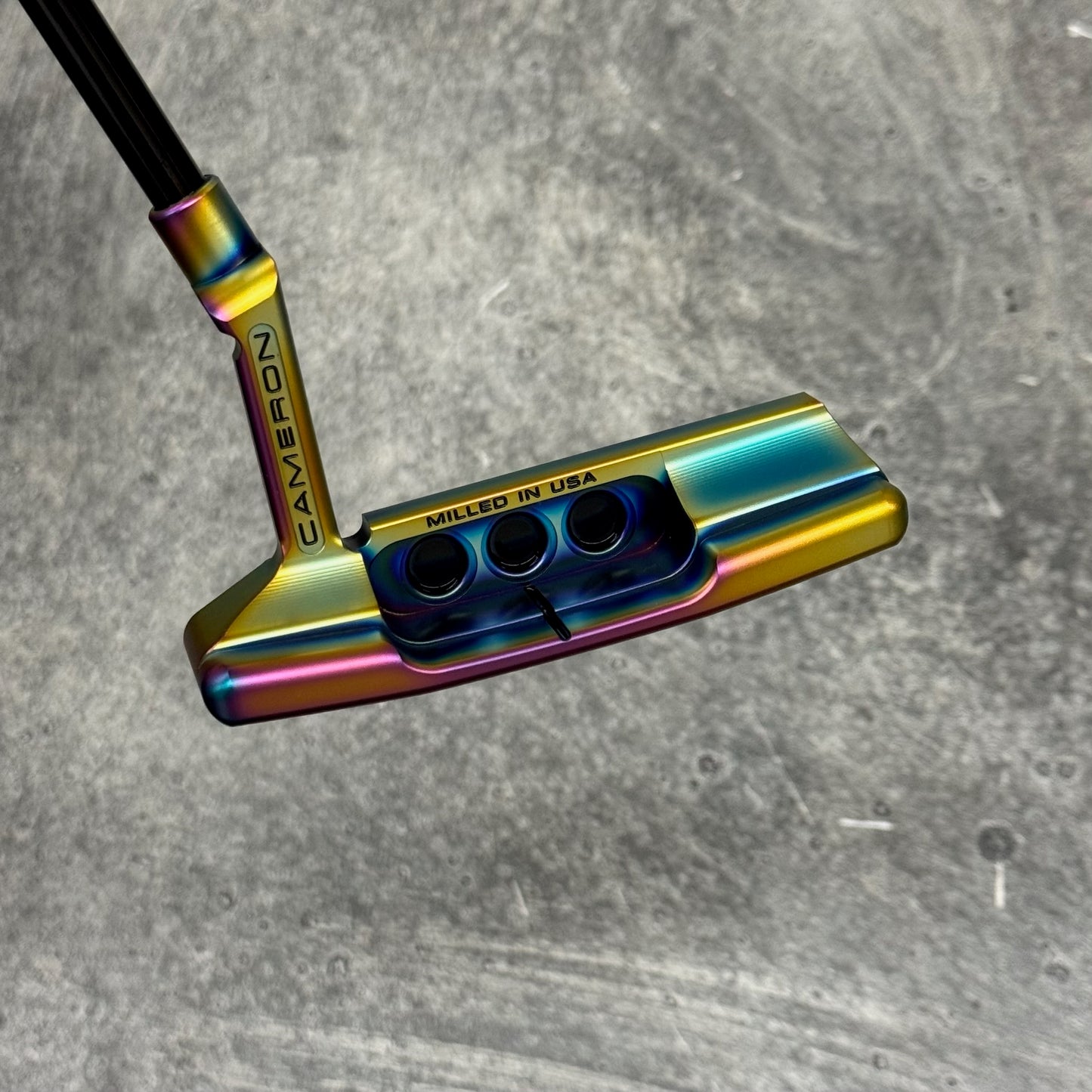 Scotty Cameron Super Select Newport 2 (Crazy Rainbow)