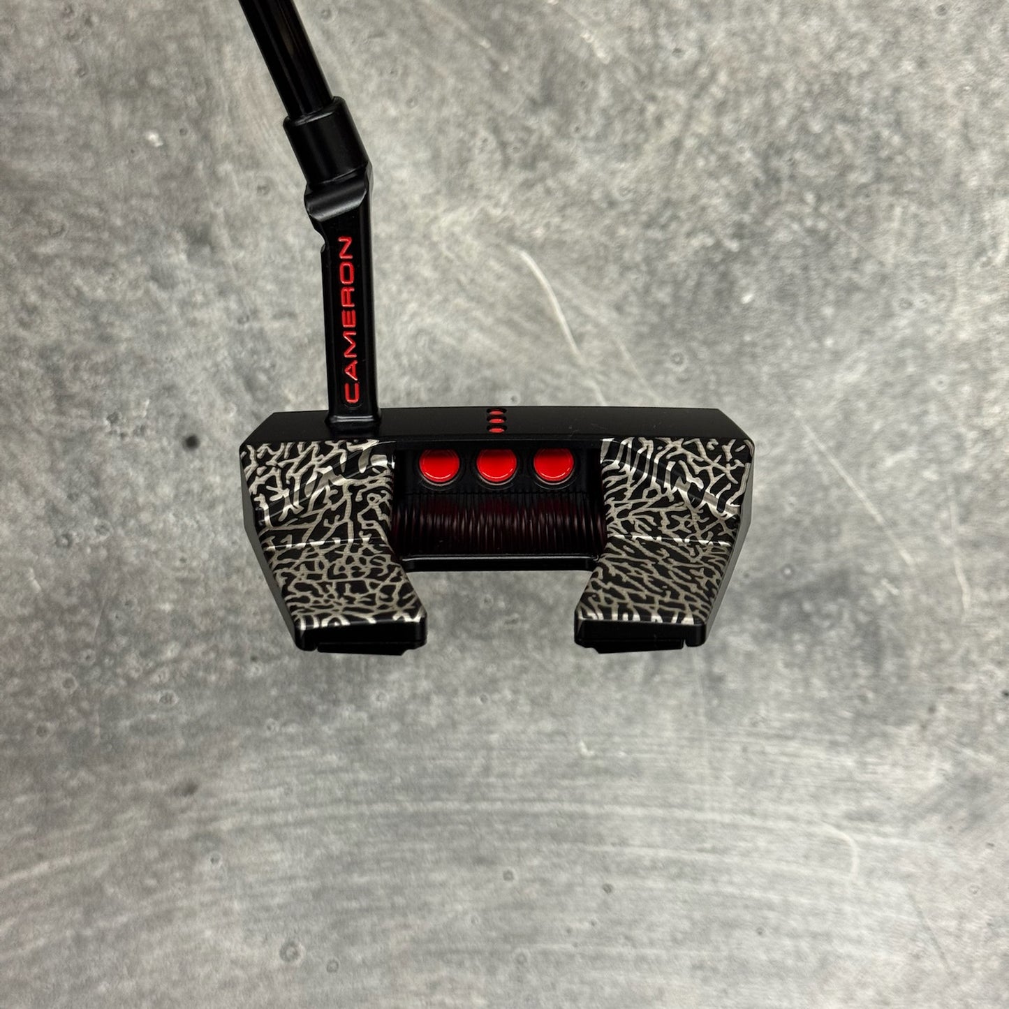 Scotty Cameron Phantom 5.2 (Black PVD) Elephant Print