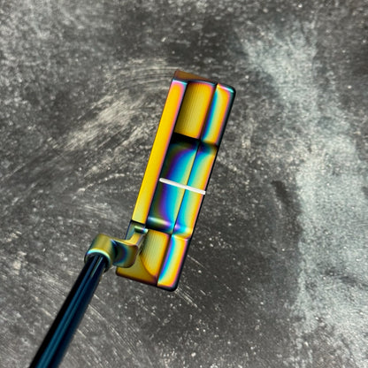 Scotty Cameron Super Select Newport 2+ (Crazy Rainbow)