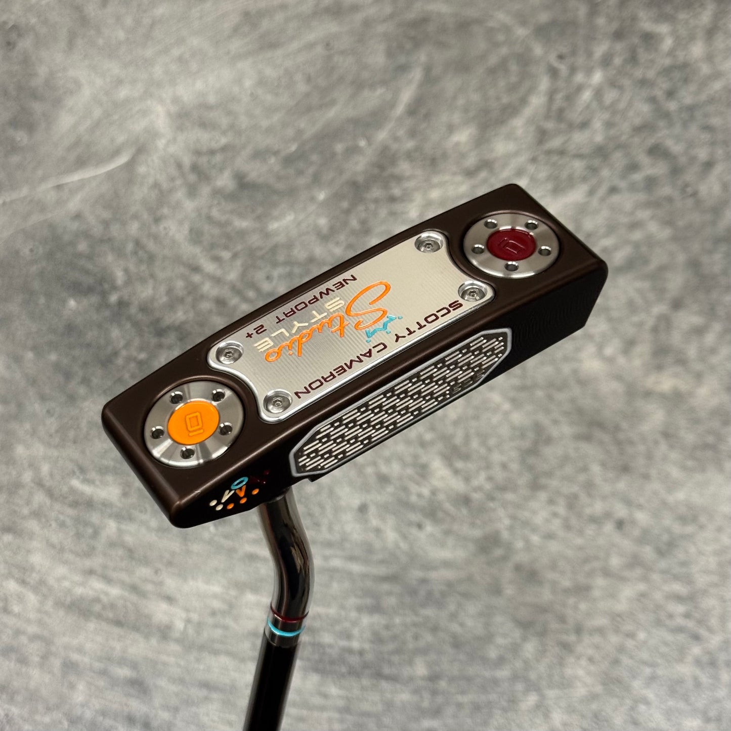Scotty Cameron Studio Style Newport 2+ Polished Pipe Neck (Antique Bronze PVD)