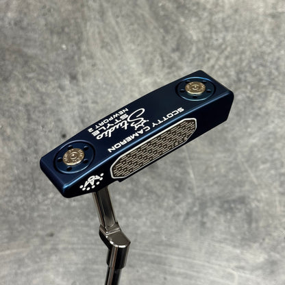 Studio Style Polished Blue Bulletback (Popular Design)