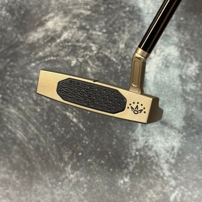 Scotty Cameron Studio Style Fastback 1.5 (Chromatic Bronze finish)