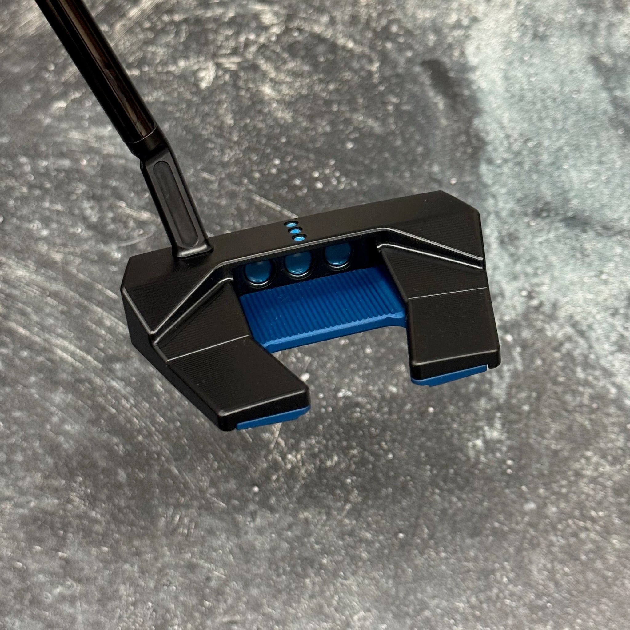 Scotty Cameron Phantom 5.5 Black PVD – Embrace Putters