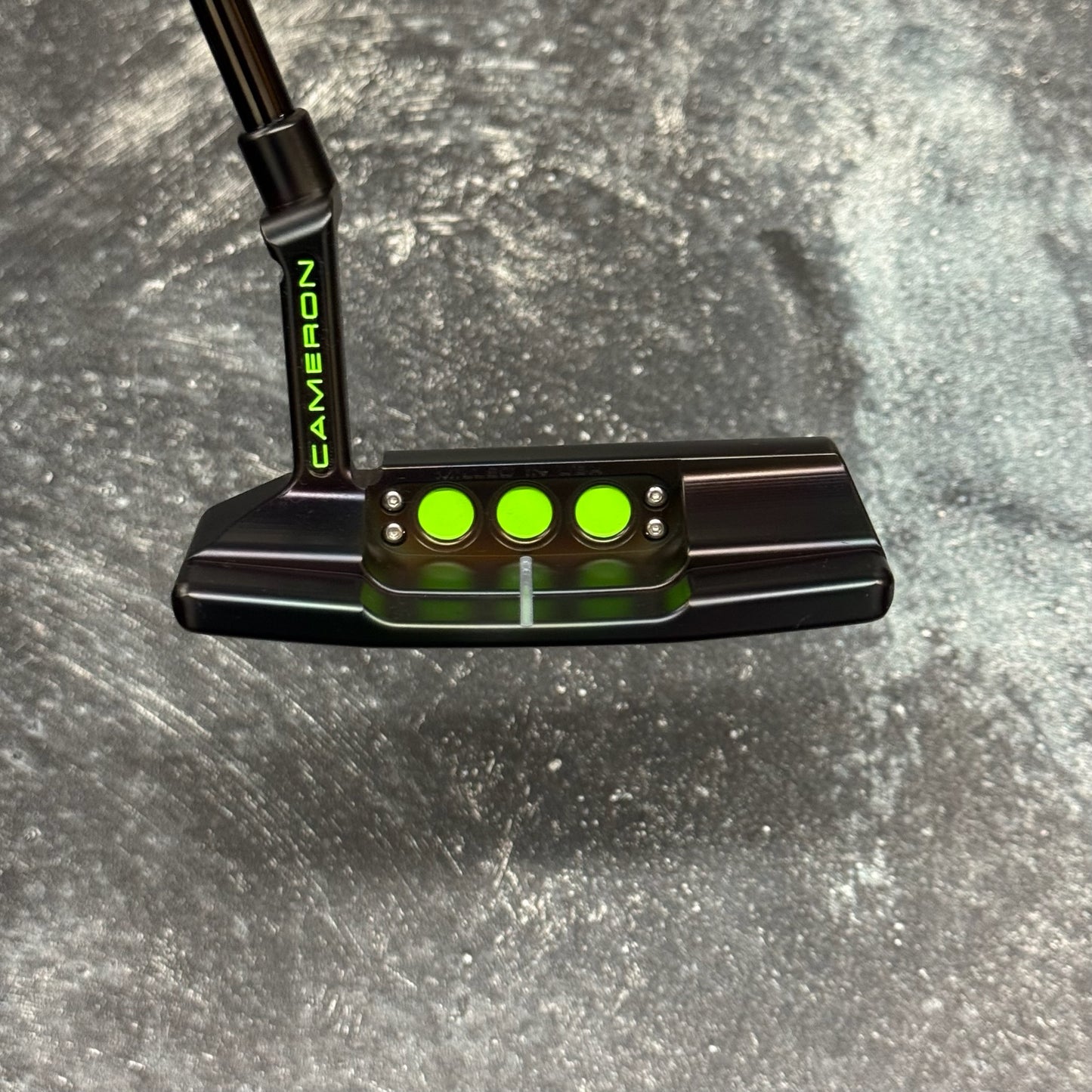 Scotty Cameron Studio Style Newport 2+ (Black Rainbow PVD)