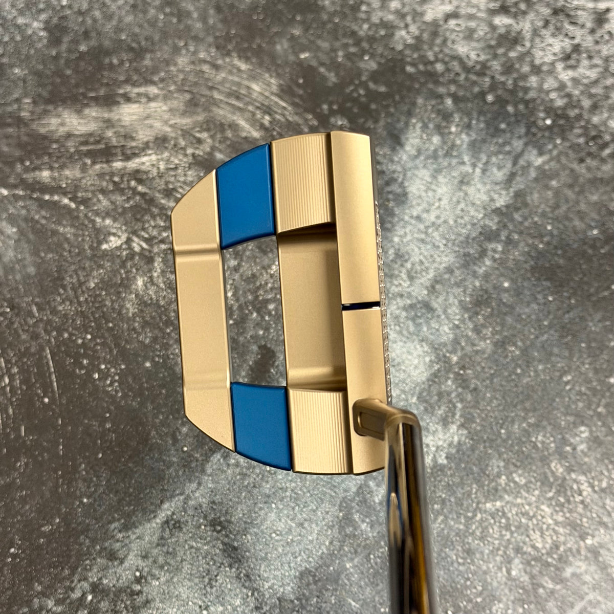 Left Handed Scotty Cameron Studio Style Fastback 1.5 (Chromatic Bronze/Blue Anodized)