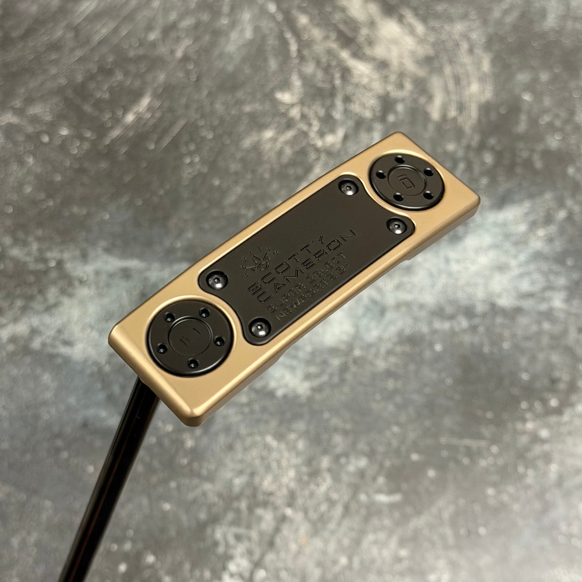 Left Handed Scotty Cameron Super Select Newport 2.5+ Chromatic Bronze
