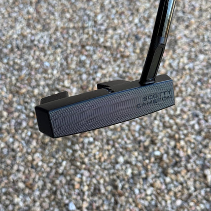 Scotty Cameron Phantom 5.5 (Black Rainbow) Black Paint fill