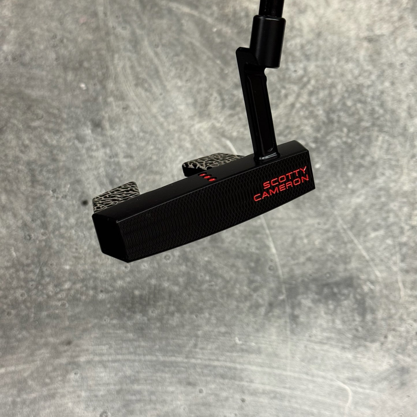 Scotty Cameron Phantom 5.2 (Black PVD) Elephant Print