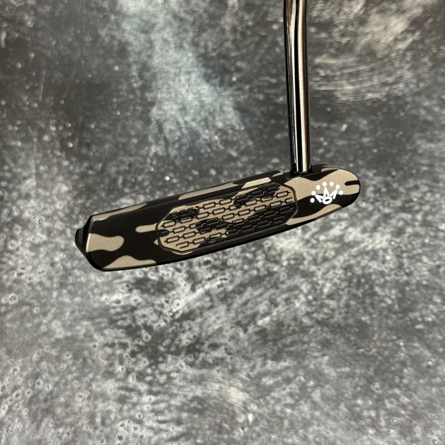 Scotty Cameron Studio Style Catalina (Black Camo Bulletback)