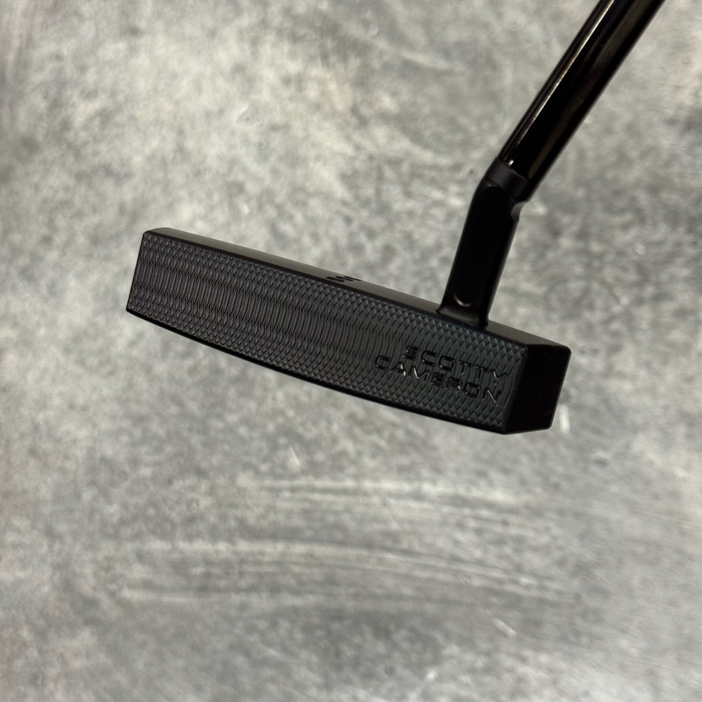 Scotty Cameron Phantom 5.5 (Black Rainbow) Black Paint fill